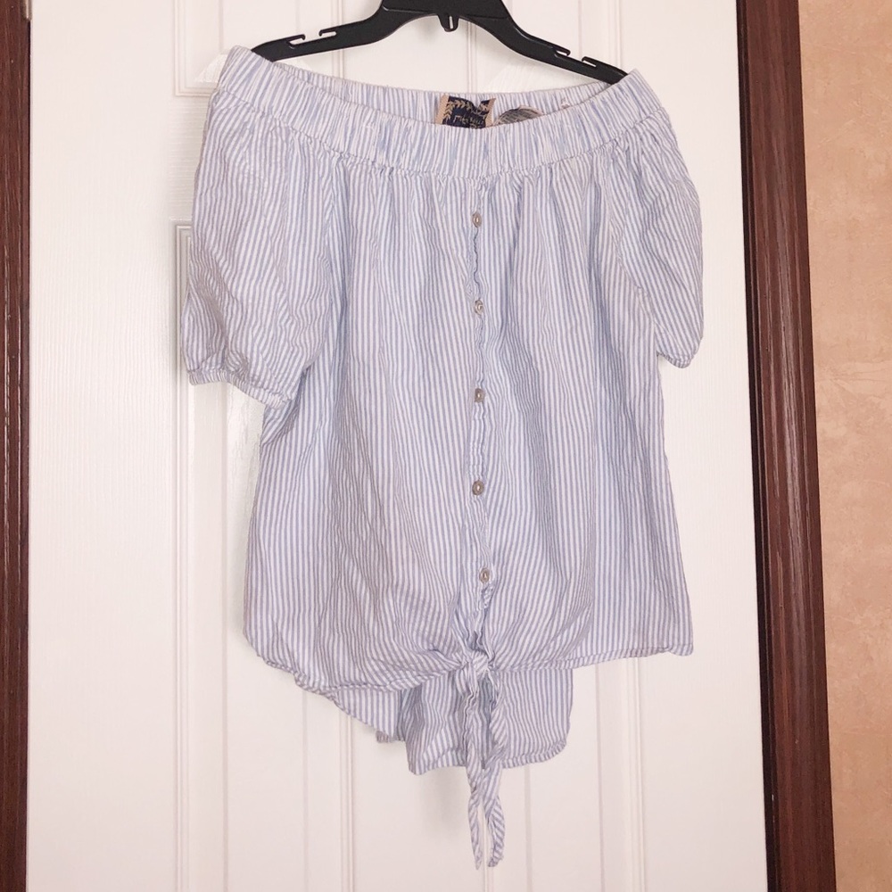 Brand lifestyle petite (from boutique)
